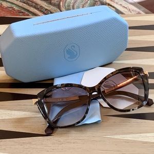 NWOT Swarovski Crystal Sunnies
